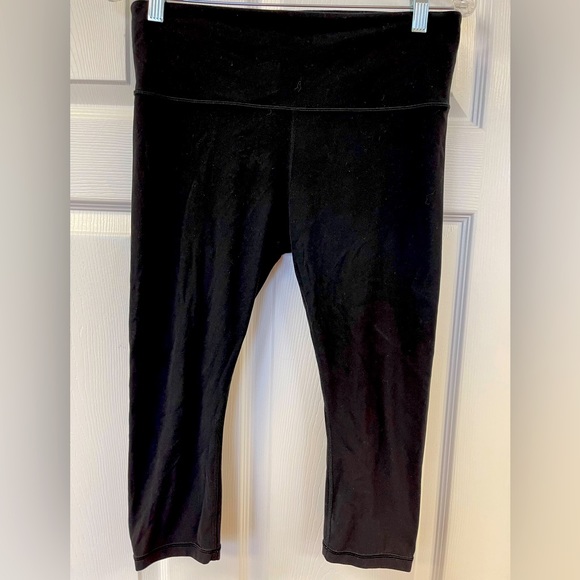 ATHLETA LEGGINGS - Picture 2 of 4